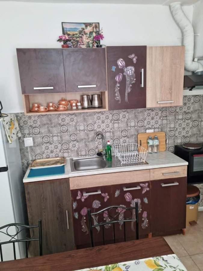 Titika's House Apartment *
